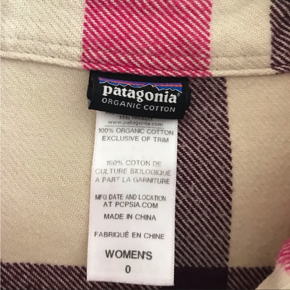 Patagonia Women’s Long-Sleeved Fjord Flannel Shirt - Picture 3 of 3